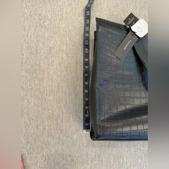 NWT Tahari Vegan Leather Oxford Tote - Picture 8 of 11